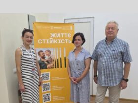 кабінет, стенд, люди